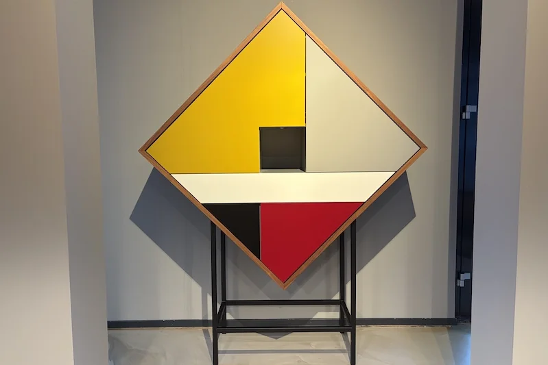 hoefsloot-wonen-castelijn-rhombic-kast-sale