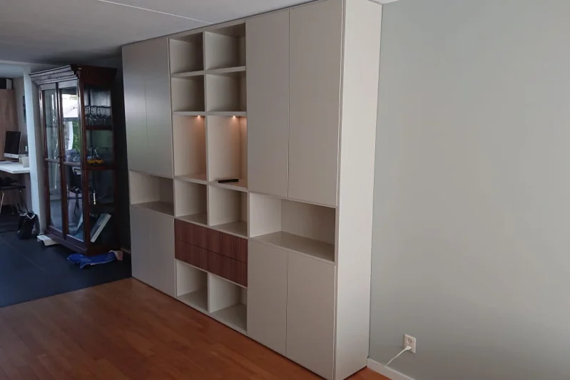 hoefsloot-wonen-kettnaker-vitra-kast-sale